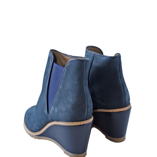 19WH01L3 BLUE BOOTS